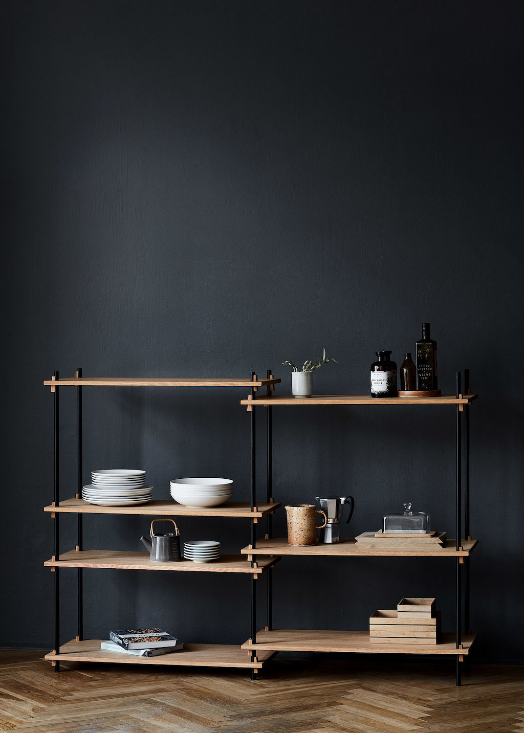 Moebe Shelving System Lifestyle 11