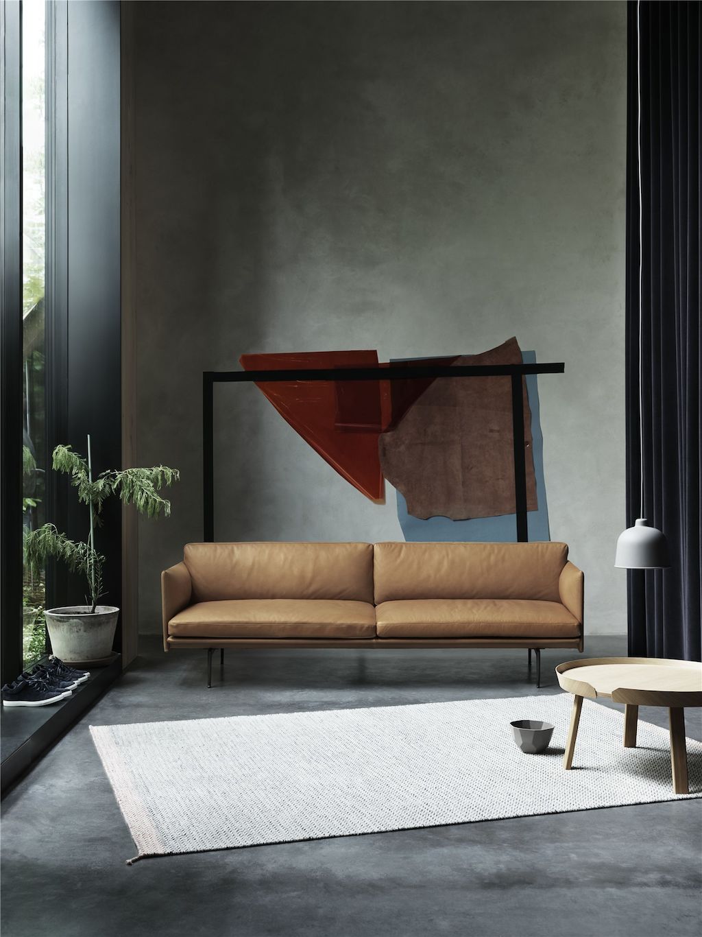 Muuto Outline Cognac Leather